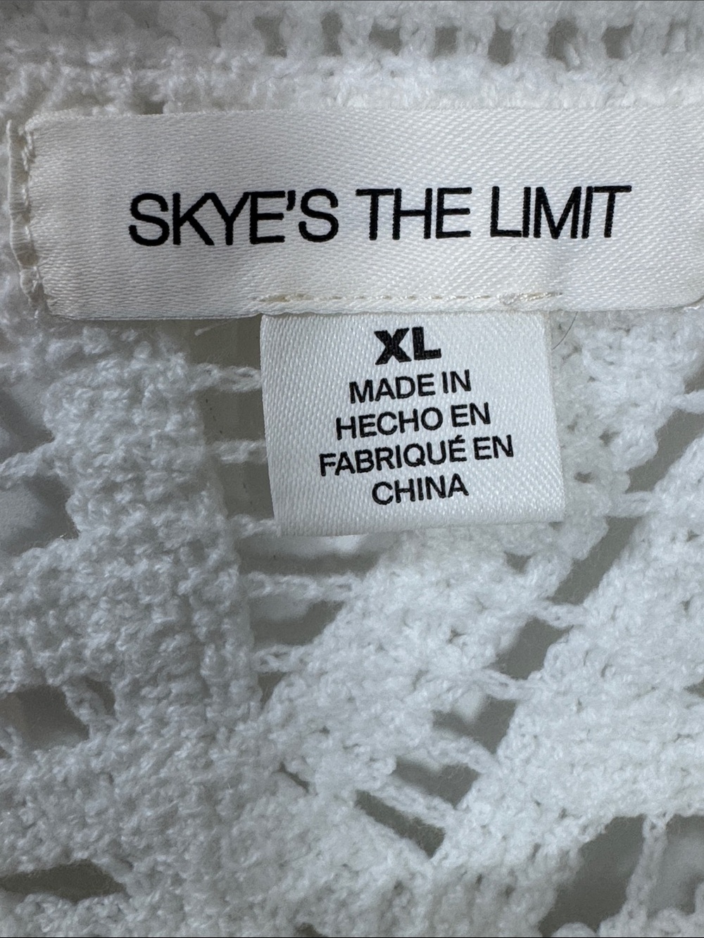 Skye's the Limit White Crochet Tunic Top w/ Cami - Size XL - Picture 5 of 10